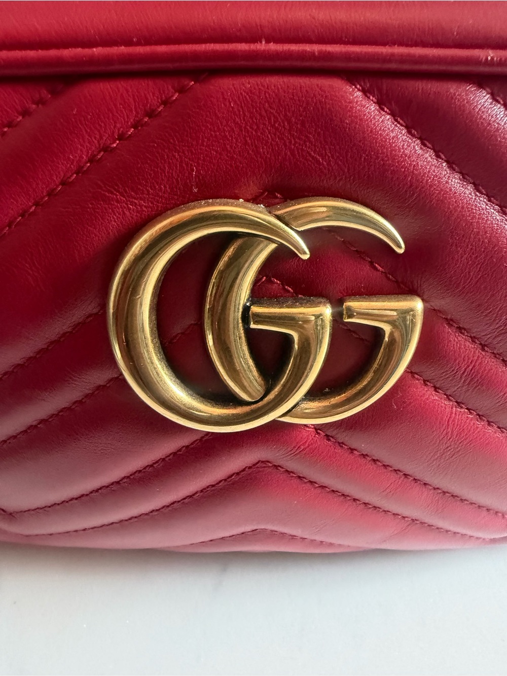 Gucci Red Marmont Matelassé Leather Camera Bag - Picture 3 of 9